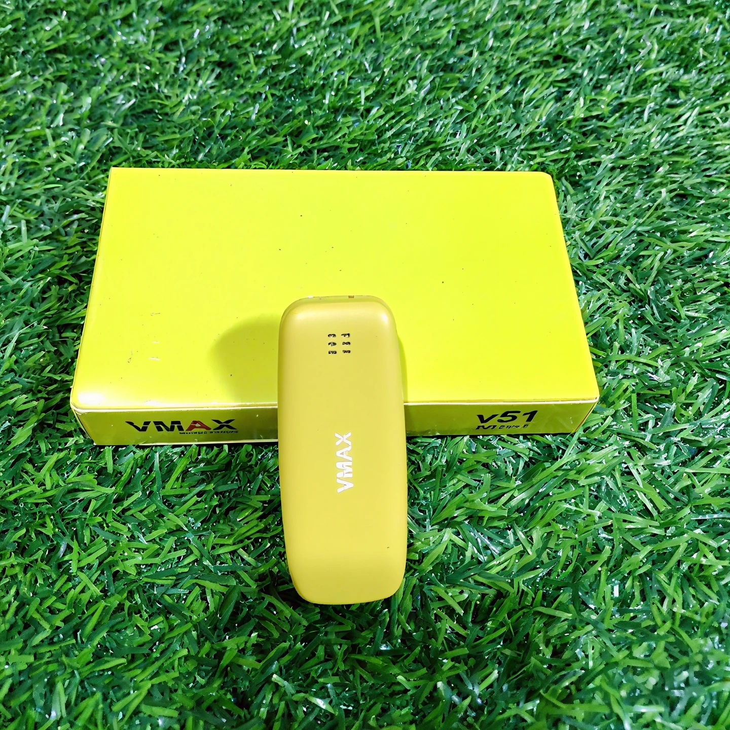 Vmax V51 Mini Phone Magic Voice(Yellow)