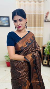 সিল্ক কাতান শাড়ি