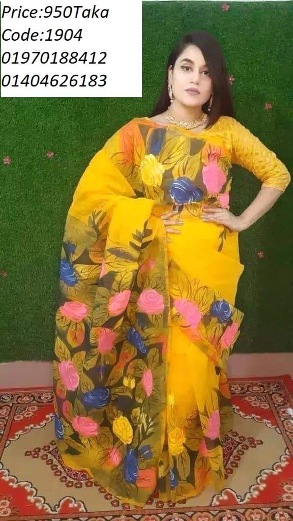 হাফসিল্ক শাড়ীতে হ্যান্ডপ্রিন্ট তুলির কাজ করা