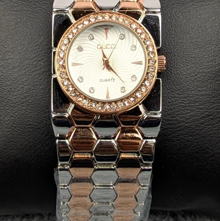Elegant Multti Ladies Quartz Watch with Crystal Bezel – Premium Bracelet Design (White Dial)