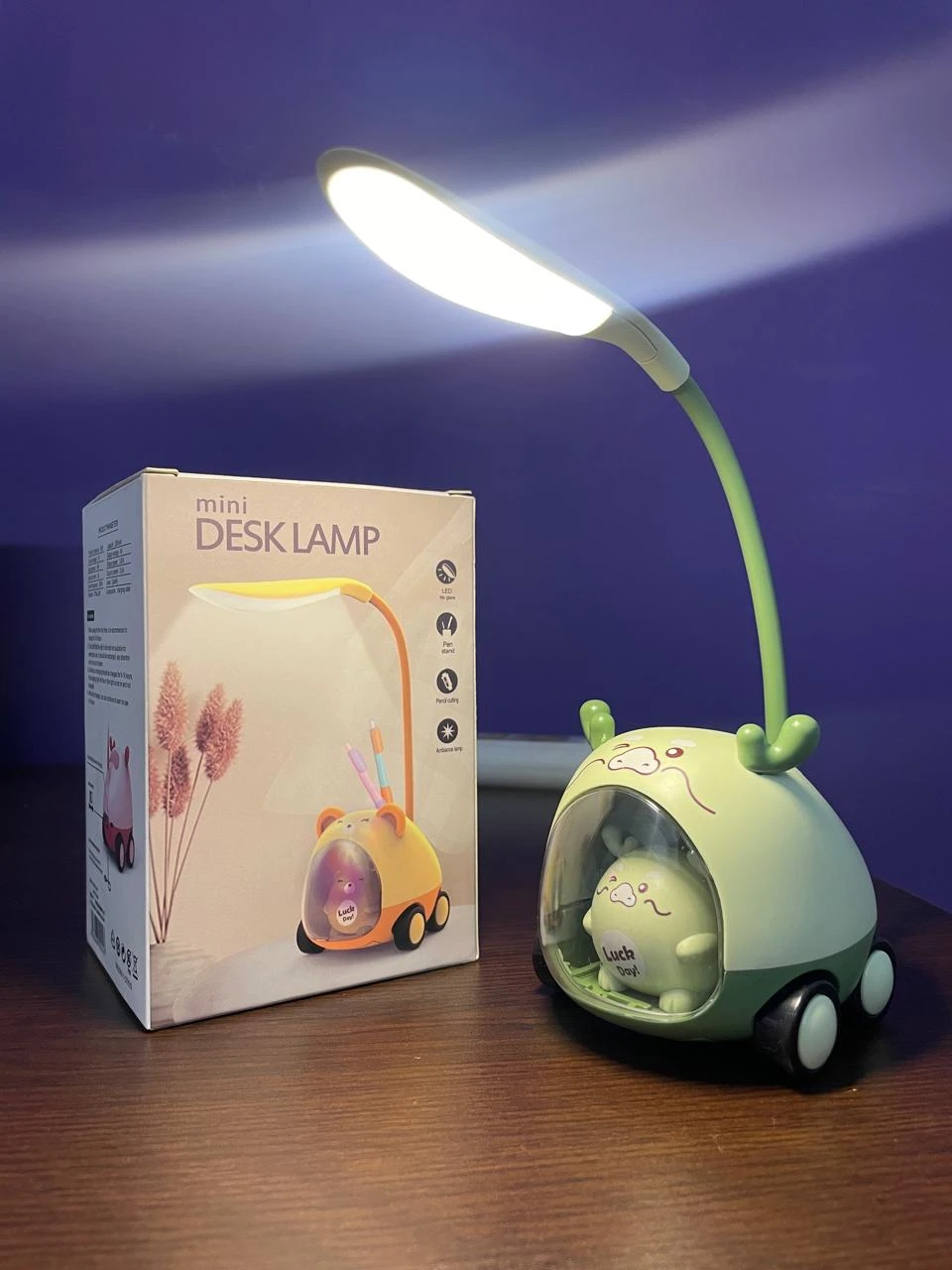 Kuromi Cartoon LED Desk Lamp With Pencil Sharpener & Pen Holder