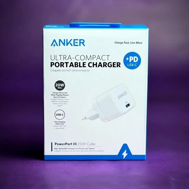 Anker 20W Fast Charger with Foldable Plug
