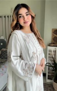 Sada Bahar Three Piece