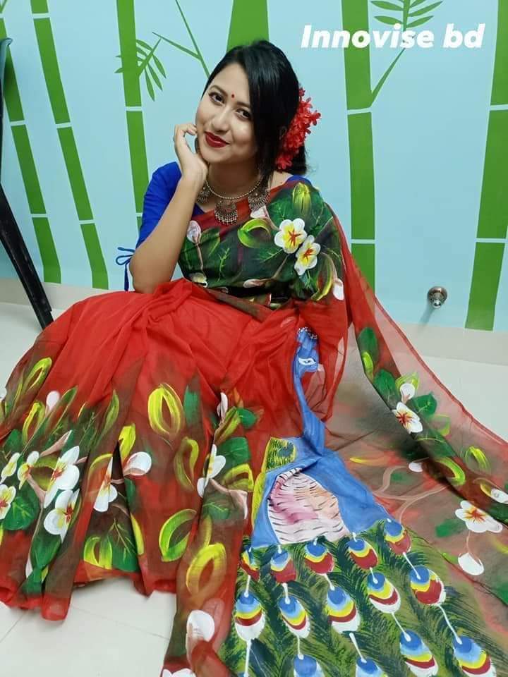 হাফসিল্ক শাড়ীতে হ্যান্ডপ্রিন্ট তুলির কাজ করা