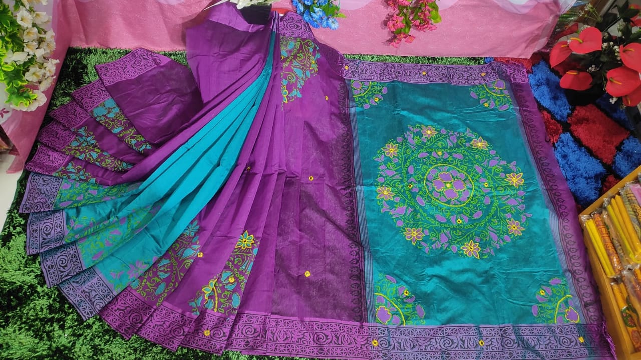 এমব্রয়ডাড়ী ধুপিয়ানসিল্ক শাড়ী