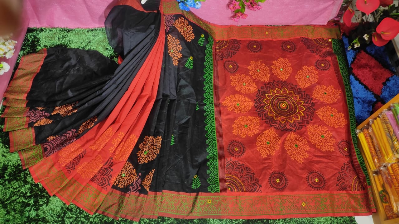 এমব্রয়ডাড়ী ধুপিয়ানসিল্ক শাড়ী