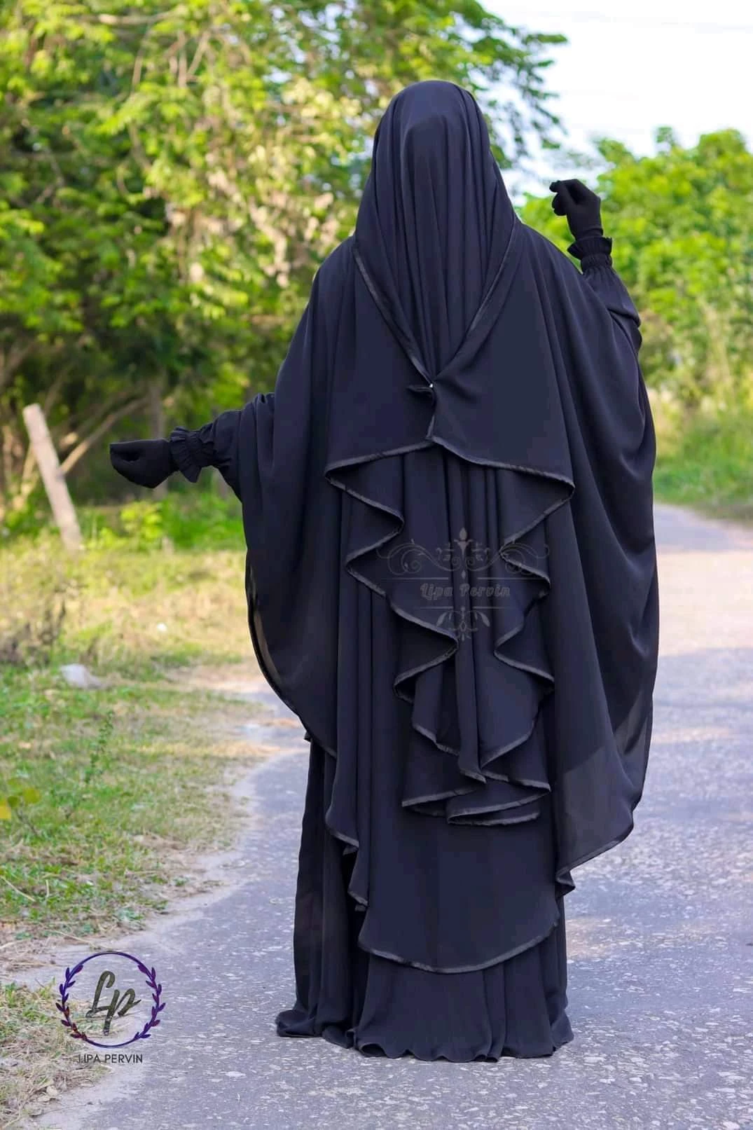 Jakiya Burka Set